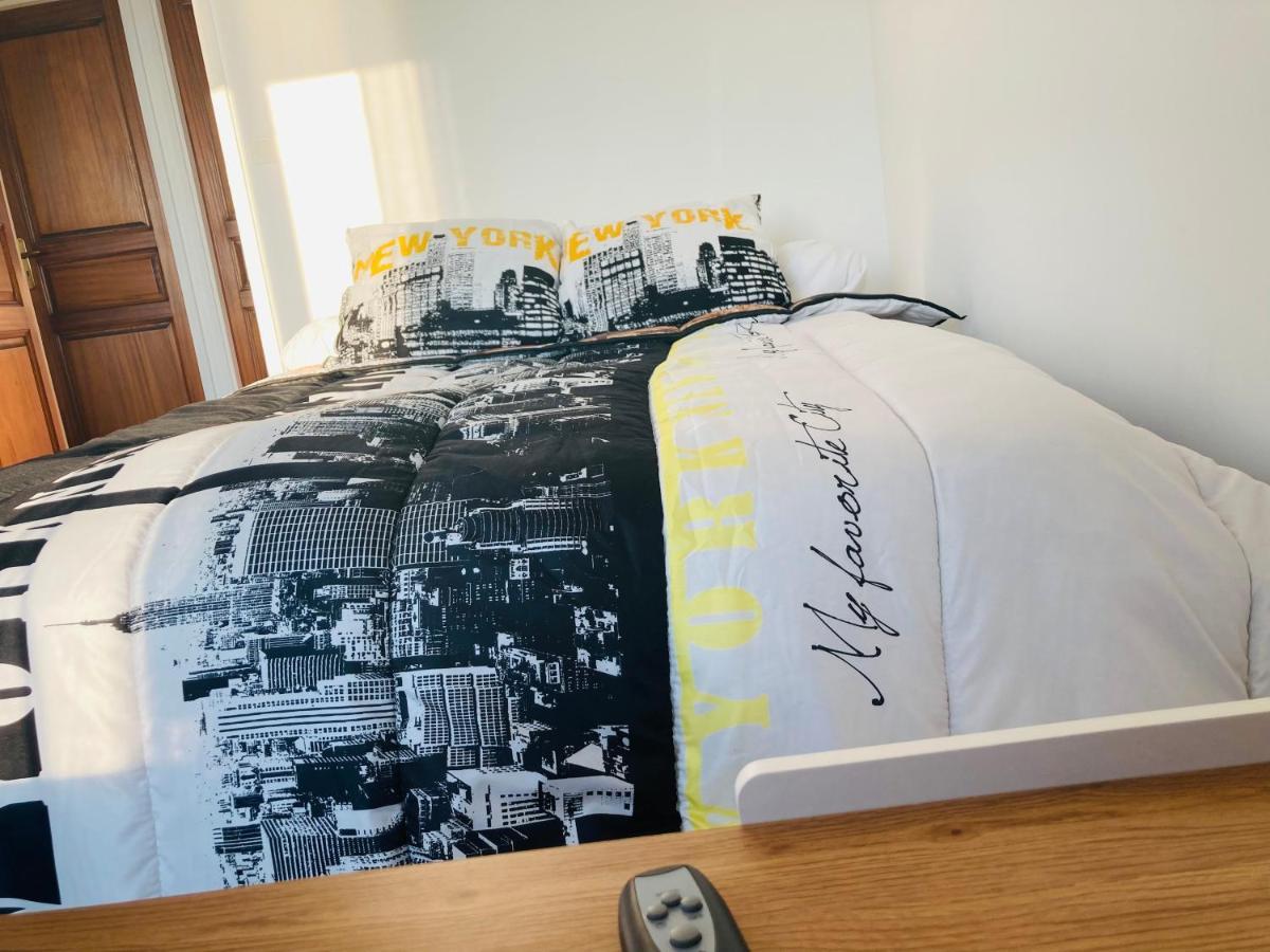 בסטיה Location Chambre Avec Salle De Bain Et Partie Commune Sea View & Mountain View Renting 1 Of 3 Bedrooms With Shared Common Space 3 Bdrm Apt Not 1 Bdrm Plus Clime Ou Ac מראה חיצוני תמונה